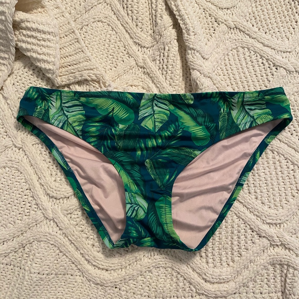 leafy green bikini bottoms!!
